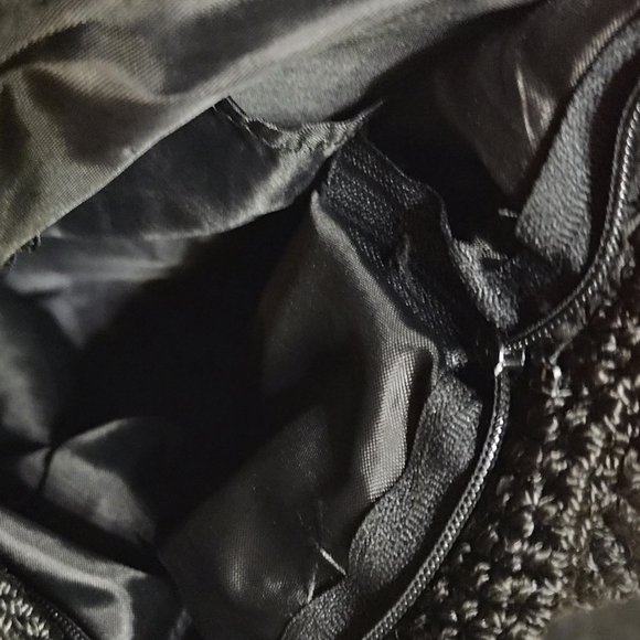 Handmade purse with can tabs - Picture 3 of 3